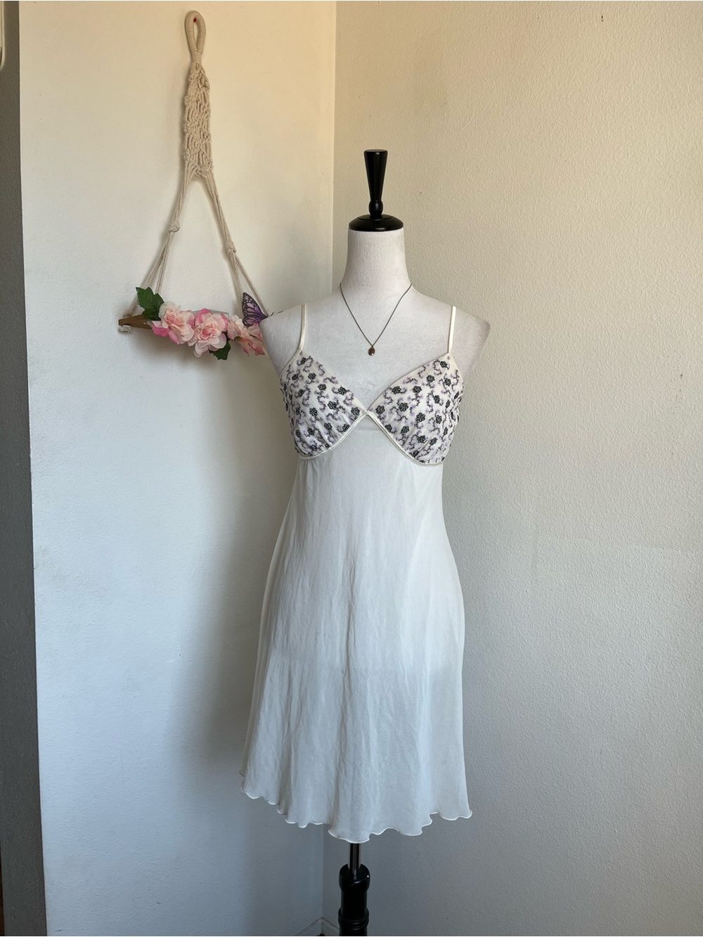 White Floral Embroidered Slip Dress - Women Intimates & Sleepwear size small